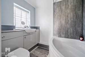 Ensuite 2- click for photo gallery